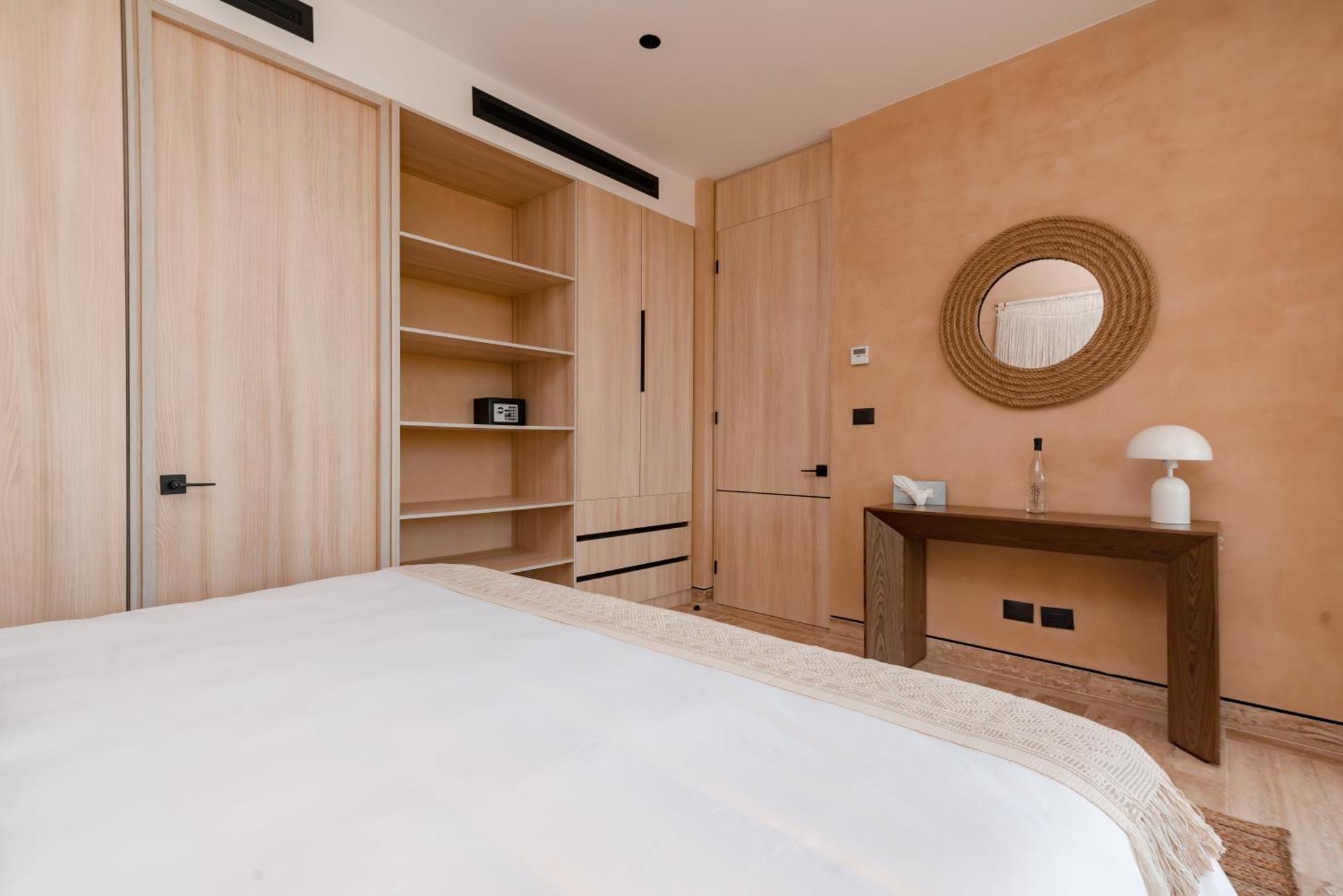 Lumina At The Village Luxury Residences In Corasol Apartamento